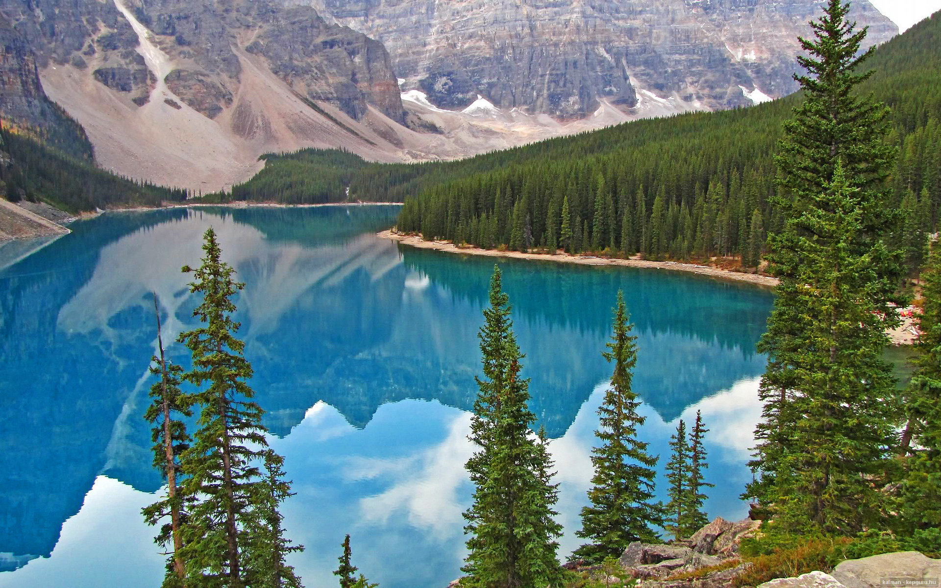 乐鱼电竞在线平台-恩多比·恩乔：踢球和攻防的平衡，让南非队成为世界最强之一，恩多纳2013在哪个队